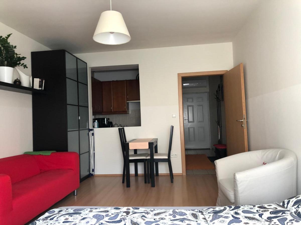 Cozy Apartment In District 8 بودابست المظهر الخارجي الصورة