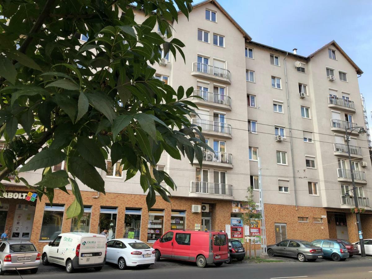 Cozy Apartment In District 8 بودابست المظهر الخارجي الصورة